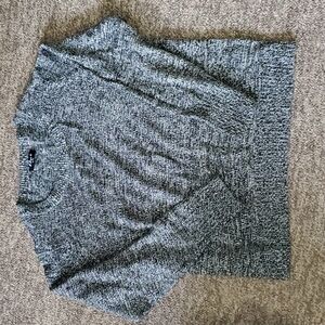 Ladies sweater size xl